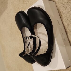 Shapen tulip 2 black barefoot sandals sz EU 39